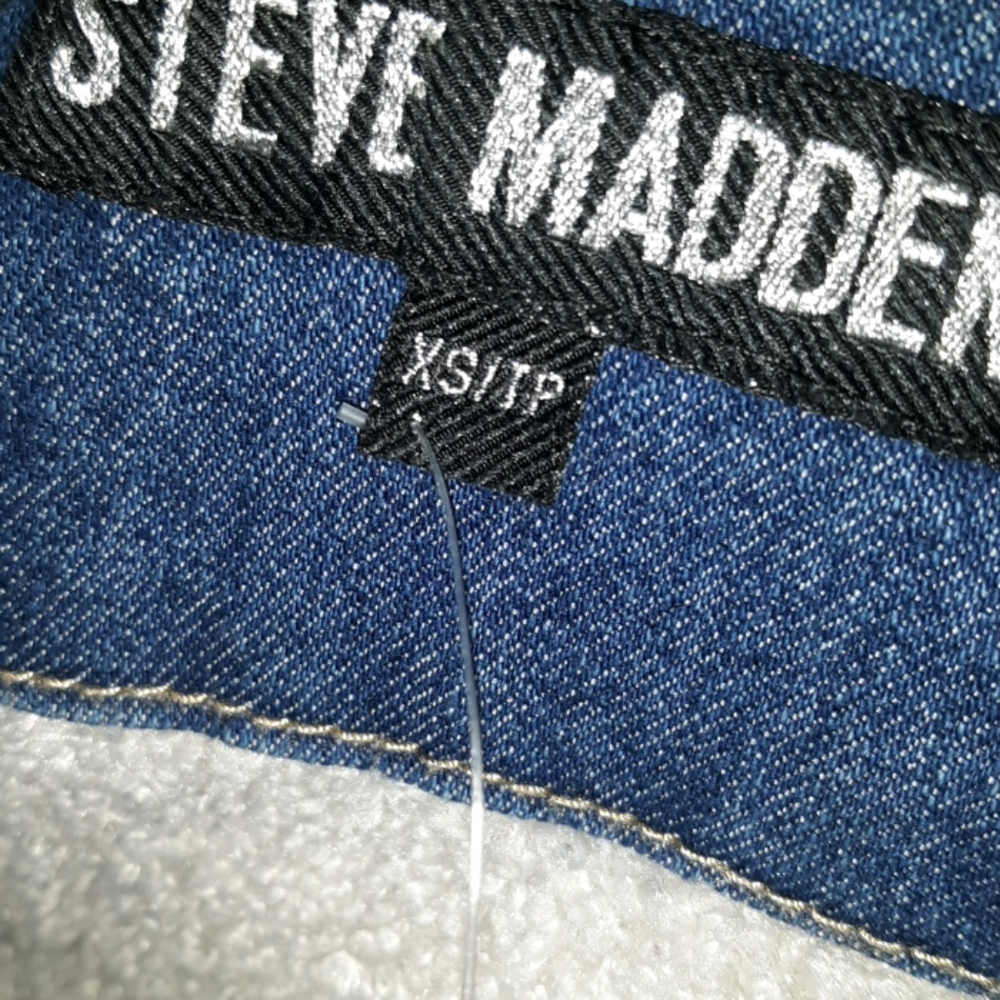 Steve Madden Blue Denim Jacket with removable Cream Sherpa Collar - Picture 7 of 10